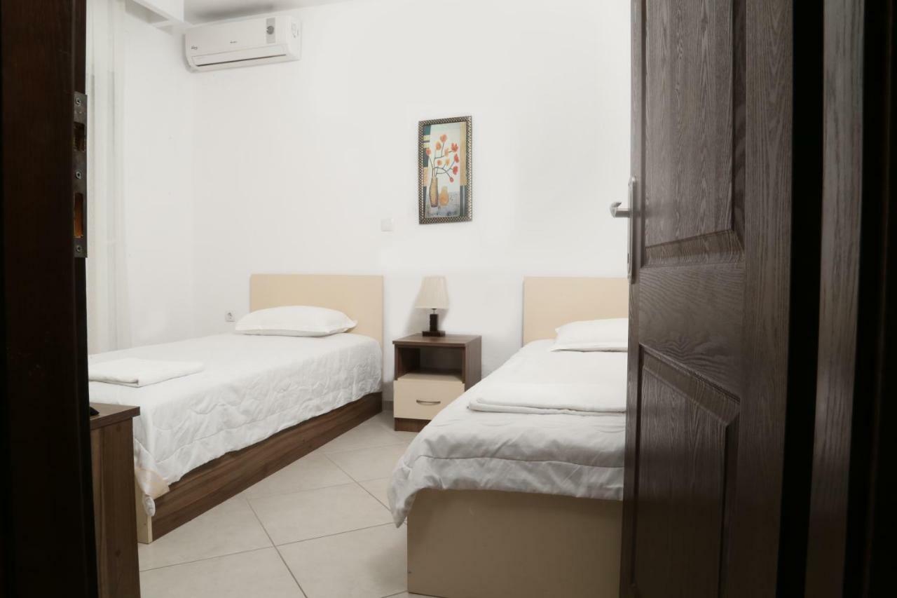Sinanis Family Apartments كيراموتي المظهر الخارجي الصورة